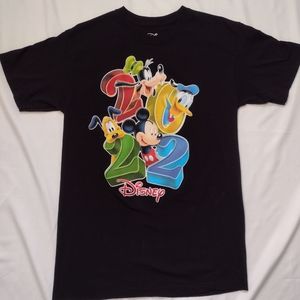 Disney 2022 T-Shirt Medium Black (read)